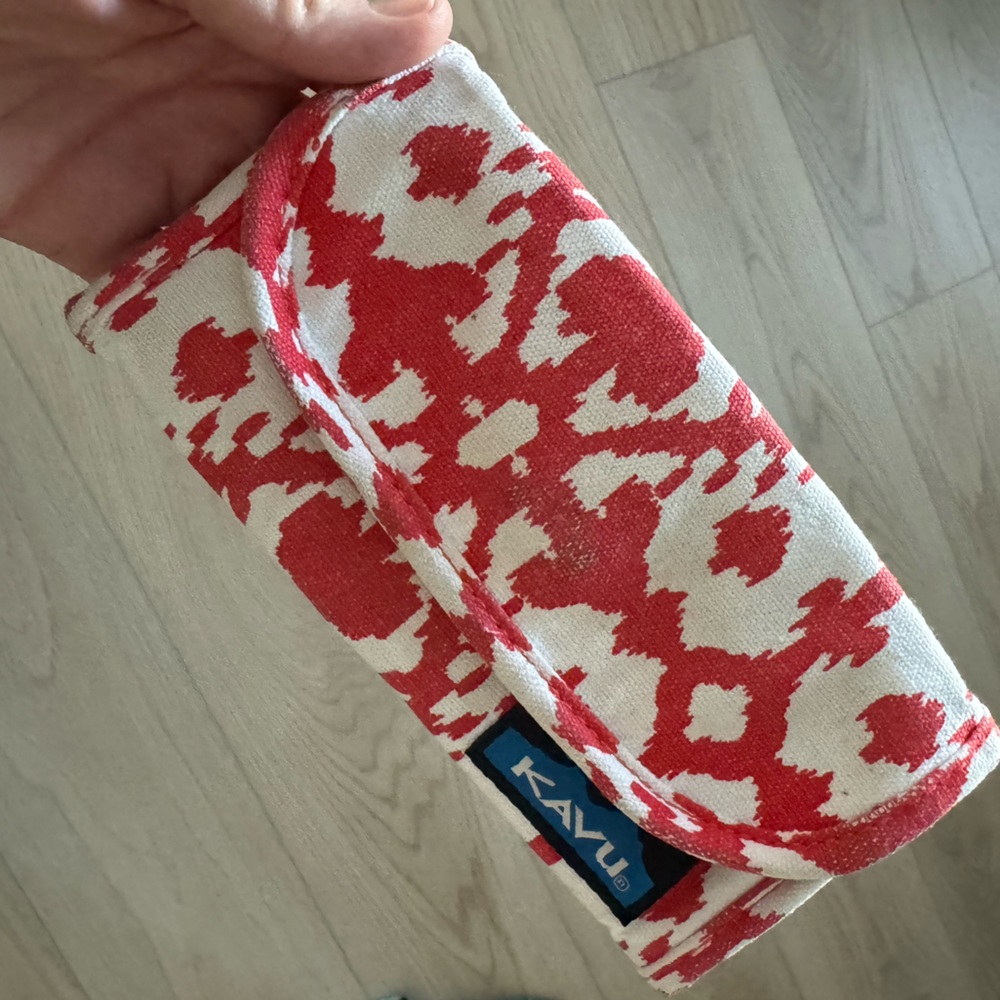 Kavu triple fold wallet